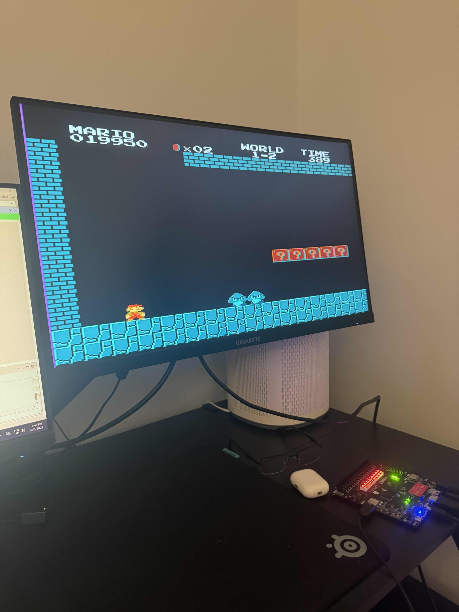 NES hardware emulator running on the Urbana FPGA development board